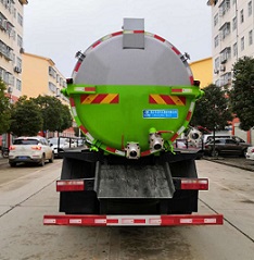 國六東風D9吸污車(12方）