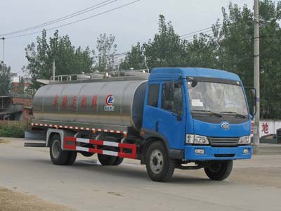 程力威牌CLW5160GNYC3型鮮奶運(yùn)輸車